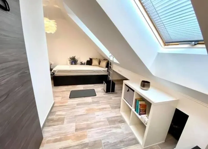 Gallery - * קסזטלי