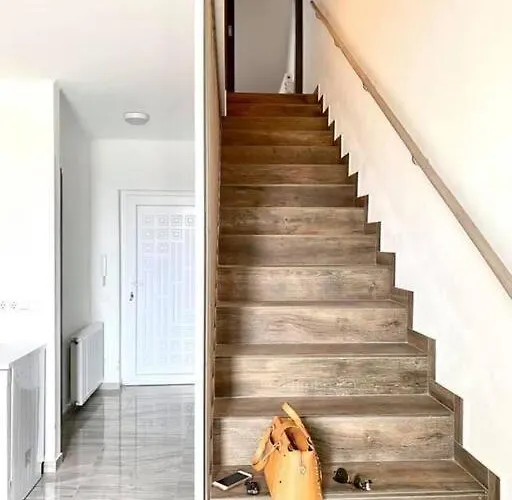 Gallery - * קסזטלי