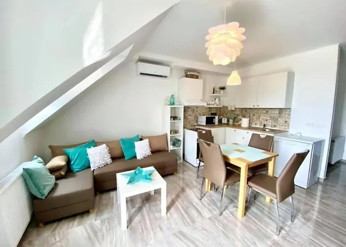 Gallery - * كيستاي